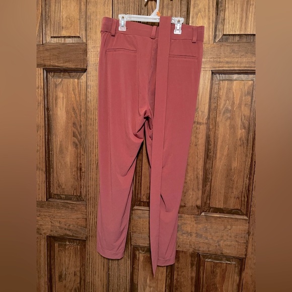 Express Women’s High Waisted Cropped Ankle Pink Pants Size Medium - Picture 7 of 7
